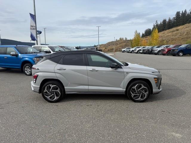 2025 Hyundai Kona 1.6T N Line Ultimate w/Two-Tone Roof (Stk: 5T071C) in Williams Lake - Image 6 of 13