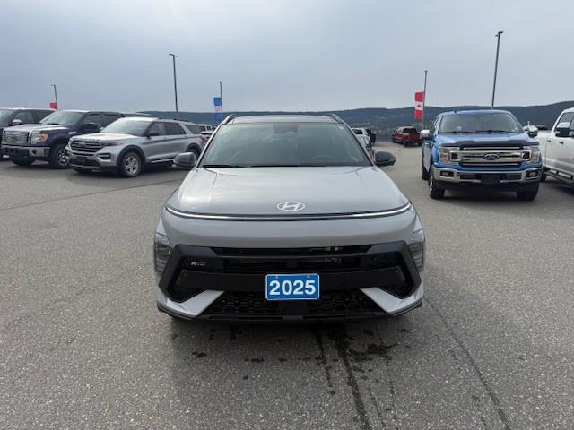2025 Hyundai Kona 1.6T N Line Ultimate w/Two-Tone Roof (Stk: 5T071C) in Williams Lake - Image 8 of 13
