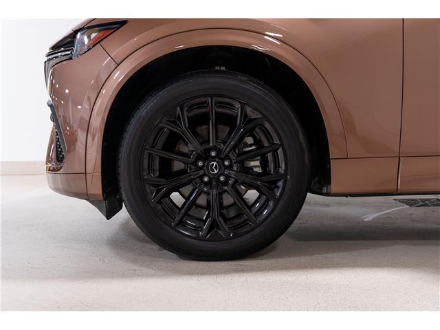 2025 Mazda CX-70 MHEV GT (Stk: ARUC895) in Calgary - Image 10 of 32