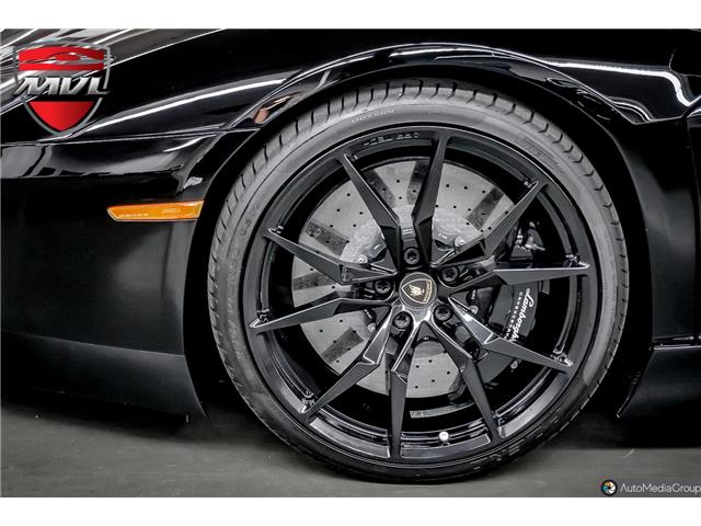 2017 Lamborghini Aventador  Roadster (Stk: ZHWCR1ZD9HLA05734) in Oakville - Image 15 of 35
