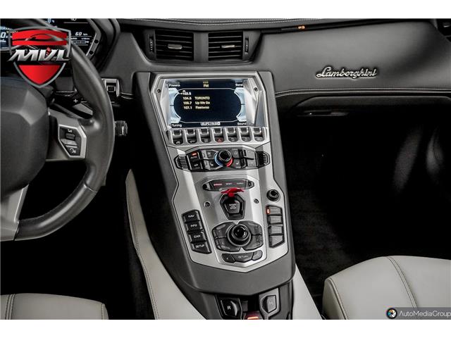 2017 Lamborghini Aventador  Roadster (Stk: ZHWCR1ZD9HLA05734) in Oakville - Image 30 of 35