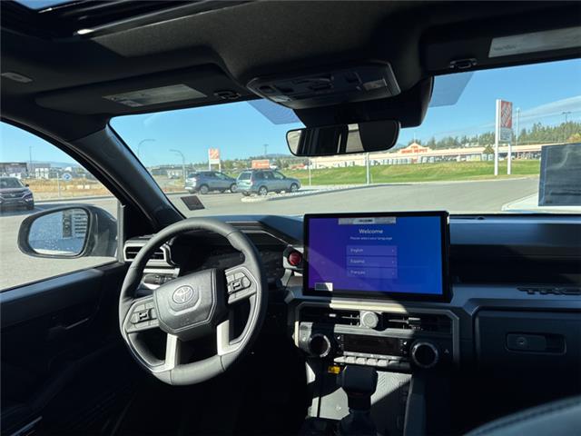 2025 Toyota Tacoma Hybrid Base (Stk: T043487) in Cranbrook - Image 10 of 22