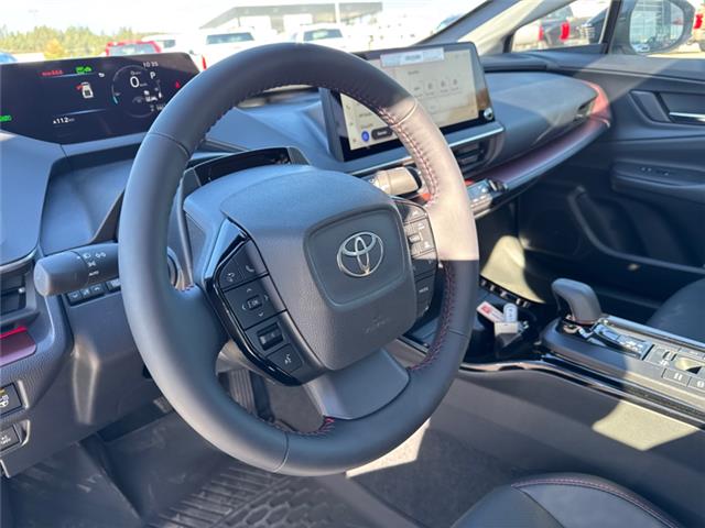 2026 Toyota Prius Plug-In Hybrid XSE (Stk: 3060610) in Cranbrook - Image 9 of 20