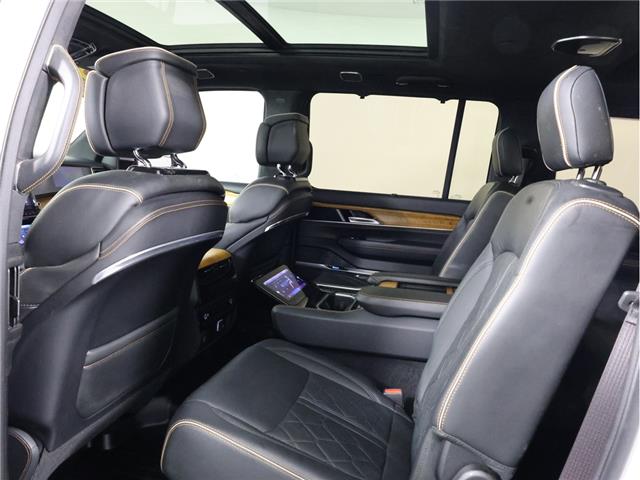 2022 Jeep Grand Wagoneer Series III (Stk: B20279) in Calgary - Image 12 of 26