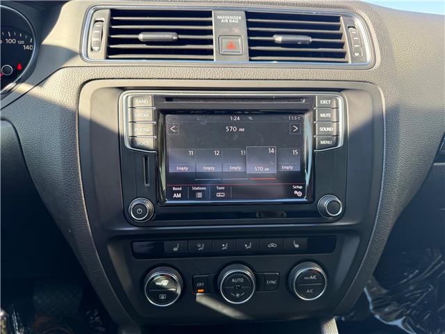 2016 Volkswagen Jetta 1.8 TSI Highline (Stk: 24599) in Pembroke - Image 23 of 26