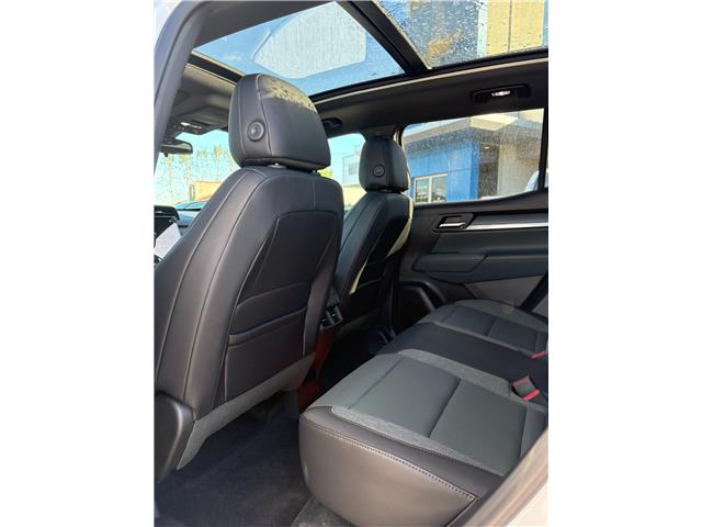 2026 GMC Terrain AT4 (Stk: 57079) in Strathroy - Image 4 of 8 2026 GMC Terrain AT4 (Stk: 57079) in Strathroy - Image 4 of 8