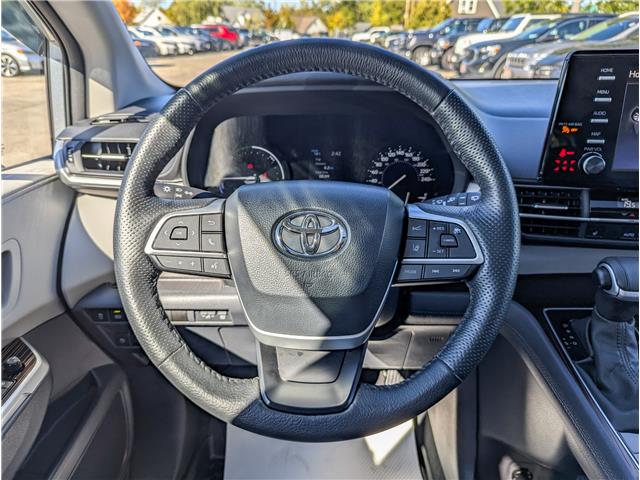 2023 Toyota Sienna LE 8-Passenger (Stk: WU7754) in Welland - Image 16 of 25