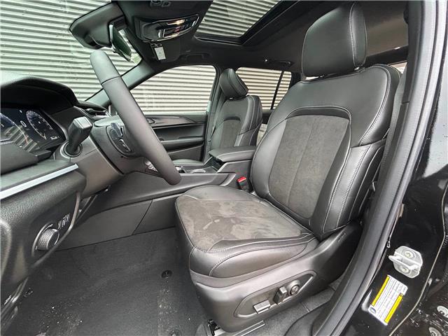 2025 Jeep Grand Cherokee Laredo (Stk: 25123D) in London - Image 7 of 36