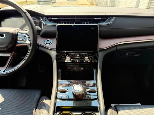 2025 Jeep Grand Cherokee L Summit (Stk: 25482D) in London - Image 19 of 25