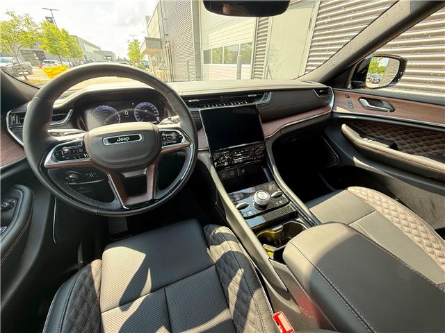 2025 Jeep Grand Cherokee L Summit (Stk: 25482D) in London - Image 16 of 25