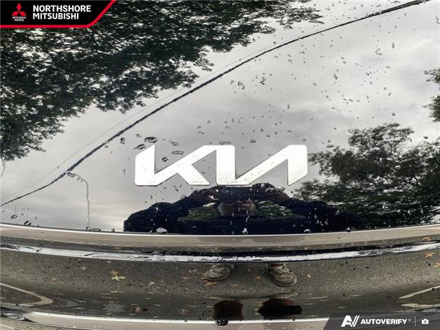 2025 Kia EV9 Land (Stk: Z059131) in North Vancouver - Image 8 of 23