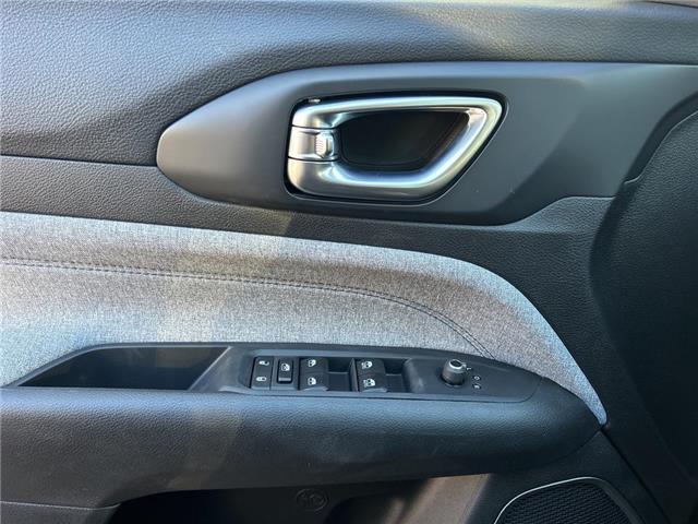 2026 Jeep Compass North (Stk: 26-0010) in Toronto - Image 9 of 15