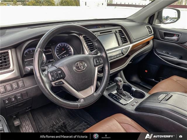 2017 Toyota Highlander Limited (Stk: 911470) in Victoria - Image 11 of 23
