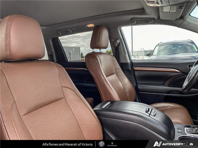 2017 Toyota Highlander Limited (Stk: 911470) in Victoria - Image 20 of 23