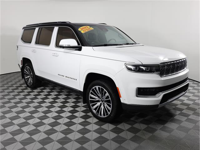 2022 Jeep Grand Wagoneer Series III (Stk: B20279) in Calgary - Image 3 of 26