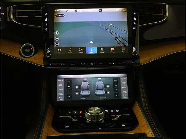 2022 Jeep Grand Wagoneer Series III (Stk: B20279) in Calgary - Image 15 of 26