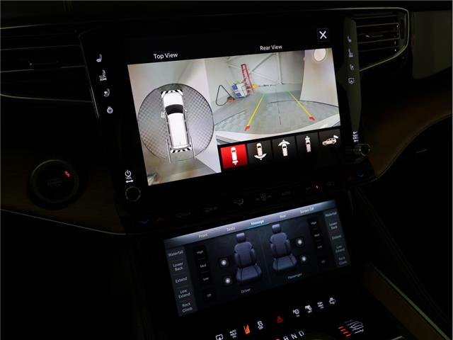 2022 Jeep Grand Wagoneer Series III (Stk: B20279) in Calgary - Image 20 of 26