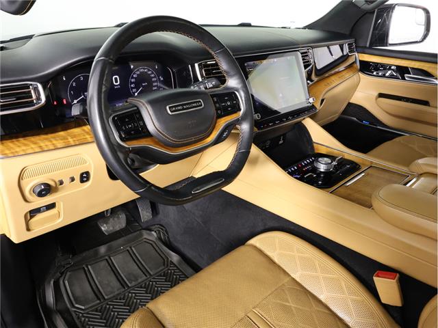 2023 Jeep Grand Wagoneer Series III (Stk: B20318) in Calgary - Image 19 of 28