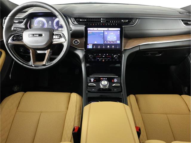 2025 Jeep Grand Cherokee Summit (Stk: 25J228) in Calgary - Image 10 of 20