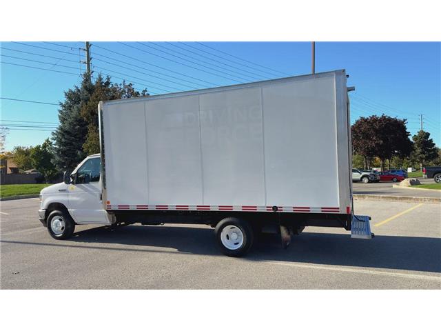 2023 Ford E-450 Cutaway  (Stk: ATNP8344) in Vaughan - Image 8 of 33