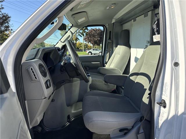 2023 Ford E-450 Cutaway  (Stk: ATNP8344) in Vaughan - Image 11 of 33