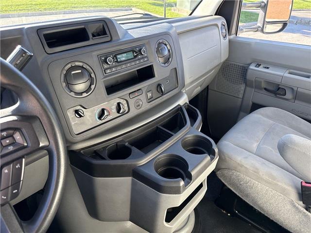 2023 Ford E-450 Cutaway  (Stk: ATNP8344) in Vaughan - Image 20 of 33