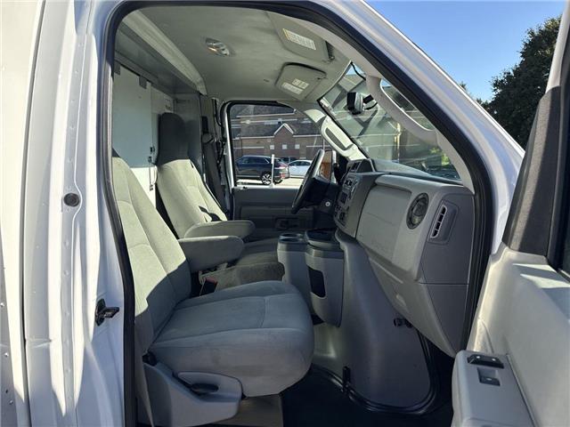 2023 Ford E-450 Cutaway  (Stk: ATNP8344) in Vaughan - Image 23 of 33