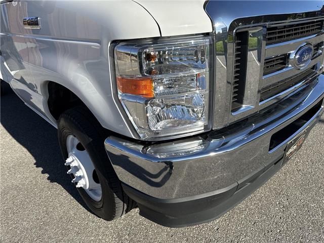 2023 Ford E-450 Cutaway  (Stk: ATNP8344) in Vaughan - Image 24 of 33