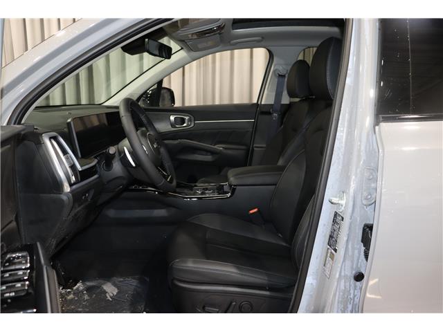 2025 Kia Sorento 2.5T X-Line (Stk: 26679) in Edmonton - Image 10 of 25