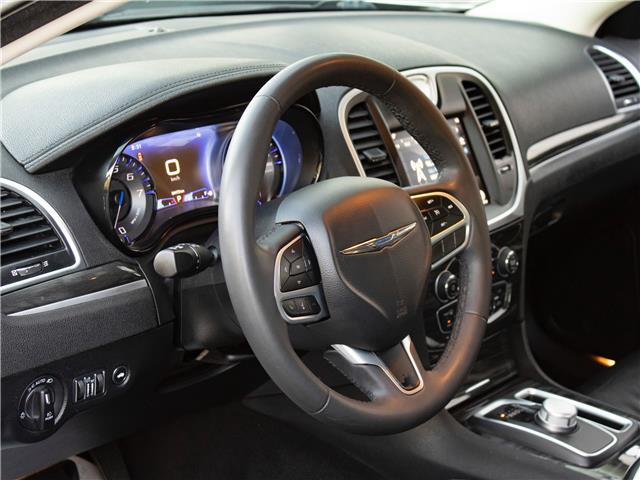 2022 Chrysler 300 Touring L (Stk: PL0755) in Windsor - Image 10 of 26