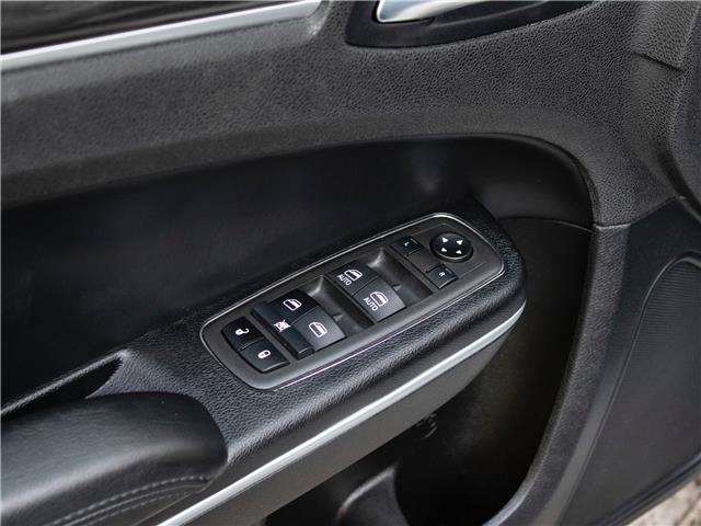 2022 Chrysler 300 Touring L (Stk: PL0755) in Windsor - Image 8 of 26