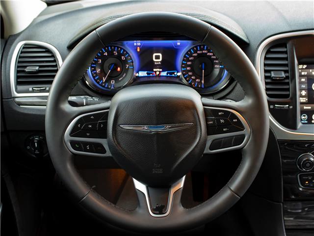 2022 Chrysler 300 Touring L (Stk: PL0755) in Windsor - Image 13 of 26