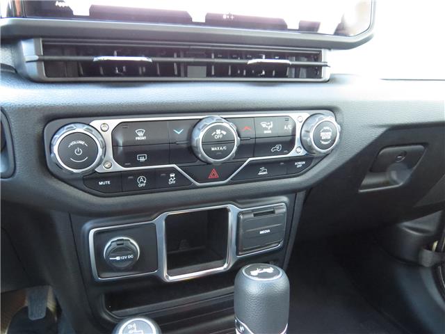 2024 Jeep Wrangler Sport (Stk: 7322) in Lac La Biche - Image 17 of 29