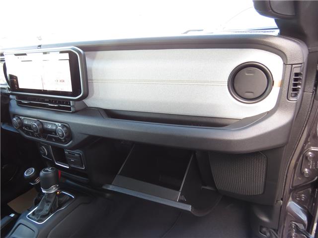 2024 Jeep Wrangler Sport (Stk: 7322) in Lac La Biche - Image 19 of 29
