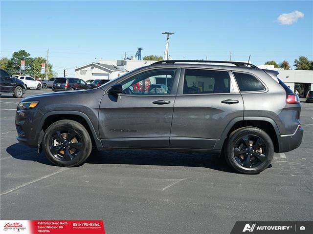 2023 Jeep Cherokee Altitude (Stk: 62530) in Essex-Windsor - Image 3 of 31