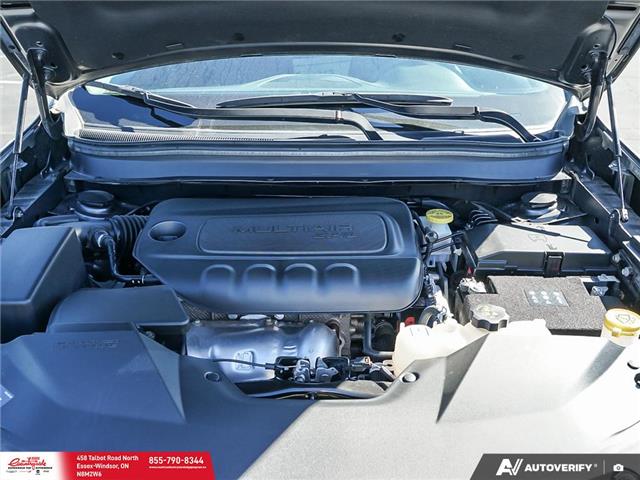 2023 Jeep Cherokee Altitude (Stk: 62530) in Essex-Windsor - Image 9 of 31