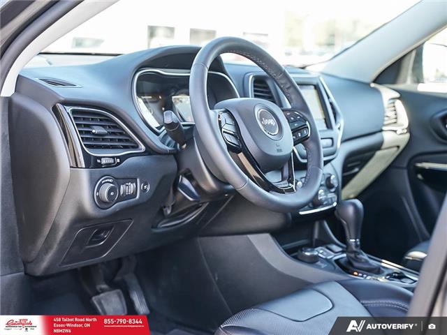 2023 Jeep Cherokee Altitude (Stk: 62530) in Essex-Windsor - Image 16 of 31