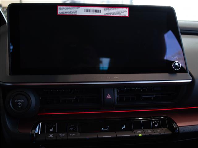 2026 Toyota Prius Plug-In Hybrid XSE (Stk: 26390) in Kingston - Image 12 of 15