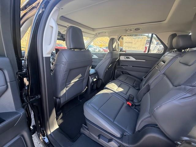 2025 Ford Explorer Active (Stk: 5S047) in Williams Lake - Image 10 of 14