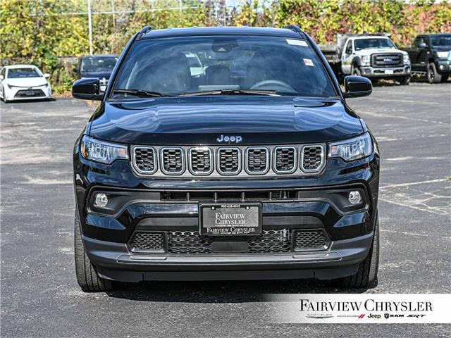 2026 Jeep Compass North (Stk: TT2458) in Burlington - Image 2 of 32