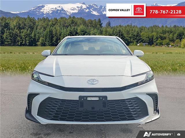 2025 Toyota Camry SE (Stk: SM634915) in Courtenay - Image 2 of 25