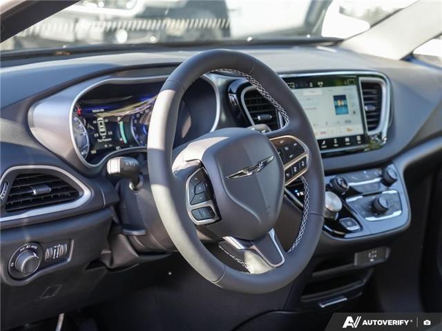 2026 Chrysler Grand Caravan SXT (Stk: T8003) in Hamilton - Image 13 of 25