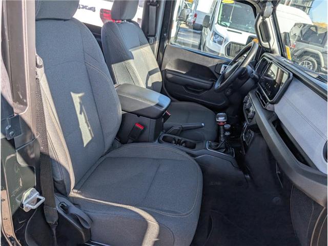 2024 Jeep Wrangler Sport (Stk: S-2101C) in Calgary - Image 10 of 19 2024 Jeep Wrangler Sport (Stk: S-2101C) in Calgary - Image 10 of 19