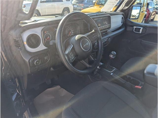 2024 Jeep Wrangler Sport (Stk: S-2101C) in Calgary - Image 15 of 19 2024 Jeep Wrangler Sport (Stk: S-2101C) in Calgary - Image 15 of 19