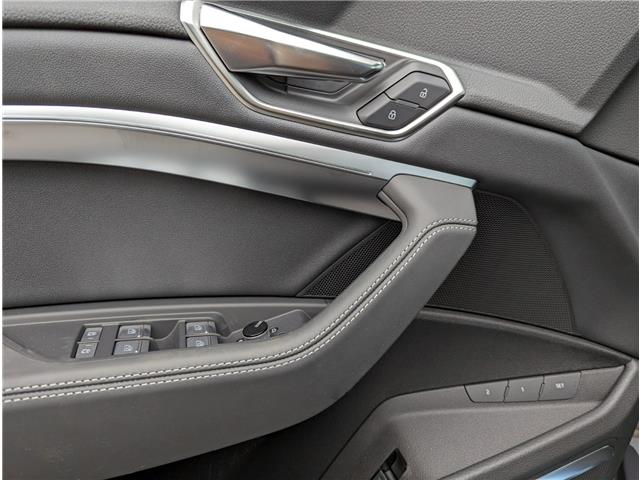2024 Audi Q8 e-tron Base (Stk: 182916) in Oakville - Image 8 of 12