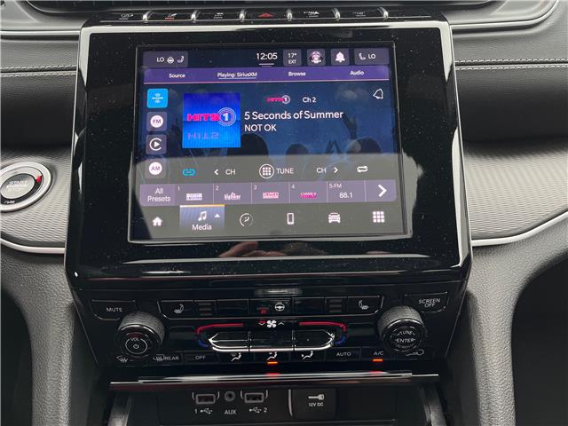 2025 Jeep Grand Cherokee Laredo (Stk: 25-411A) in Sarnia - Image 15 of 26