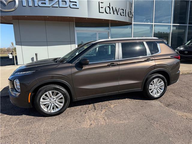 2022 Mitsubishi Outlander SE (Stk: 24608) in Pembroke - Image 2 of 26