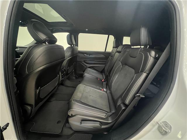 2025 Jeep Grand Cherokee L Laredo (Stk: 8748480) in Courtenay - Image 11 of 19