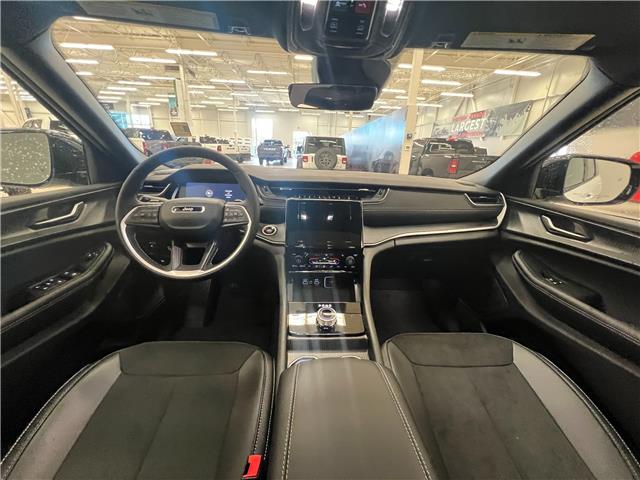 2025 Jeep Grand Cherokee L Laredo (Stk: 8748480) in Courtenay - Image 15 of 19