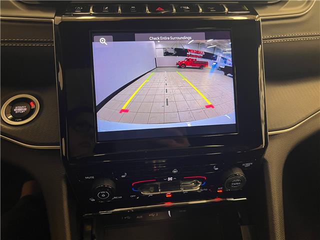 2025 Jeep Grand Cherokee L Laredo (Stk: 8748480) in Courtenay - Image 18 of 19